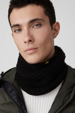 Flynn-Sciarpa Nera In Maglia