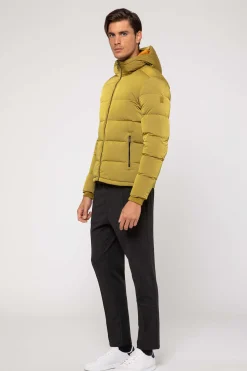 Piumino Giallo Invernale In Tinto Capo